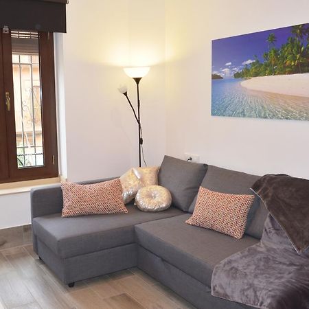 Apartamento San Jacinto Sevilla Exterior foto