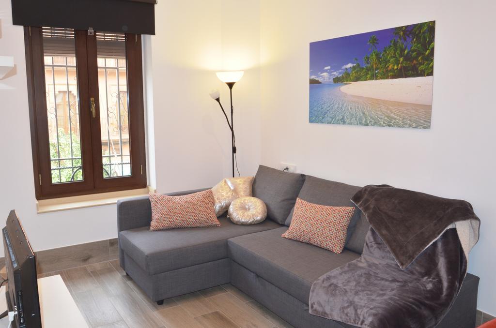 Apartamento San Jacinto Sevilla Exterior foto