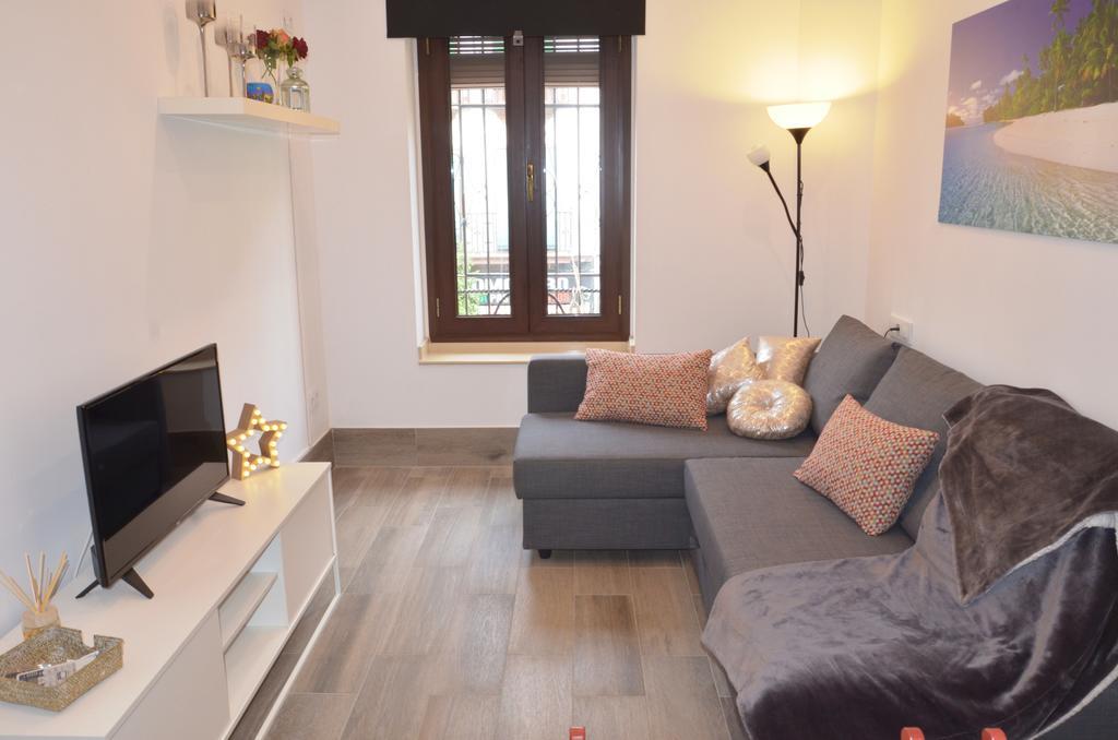 Apartamento San Jacinto Sevilla Exterior foto